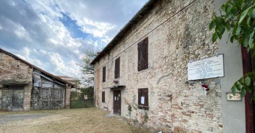 In Parma gibt es fast 7.000 baufällige Gebäude. Neuer Appell zur Rettung von Ferdinando Santis Geburtshaus.
