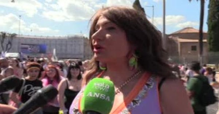 Luxuria au Biella Pride, “la droite ne s’occupe pas de nous”