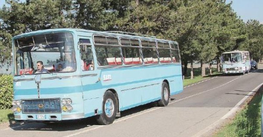 Les camions et les coursiers vintage reviennent sur les routes de la Cisa