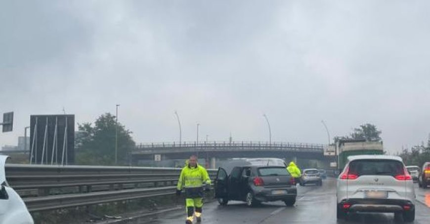 Collision en série sur la voie de contournement, au moins 5 véhicules impliqués. Un blessé – Photo